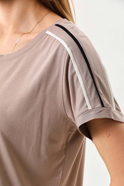 Sistas Women's Crew Neck Short Sleeve Blouse 23025 Beige