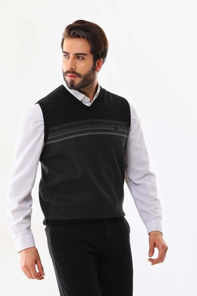 Pelikan Светр з V-подібним вирізом і чоловічим візерунком 9602 Чорний