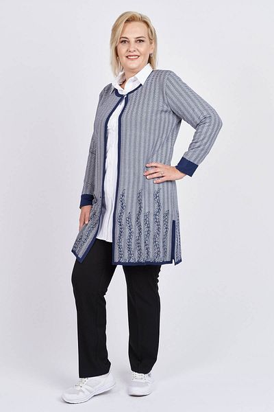 Büşra Triko Women's Navy Blue Floral Embroidery Detailed Patterned Cardigan 3998202