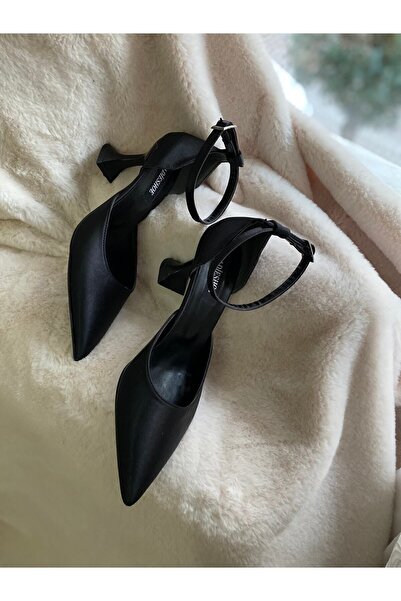 LADİESHOE أحذية كارنيياريك ستيليتو النسائية