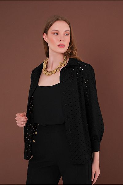 Yake Set cămașă neagră brodata cu pantaloni de corp