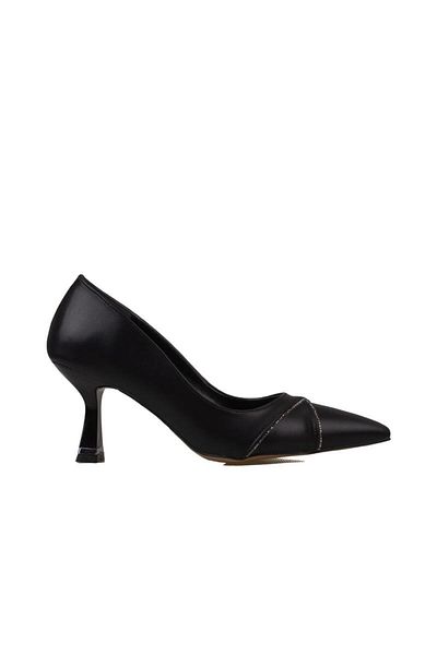 Trend Adımlar Women's Classic Black Cross Stone Shoes