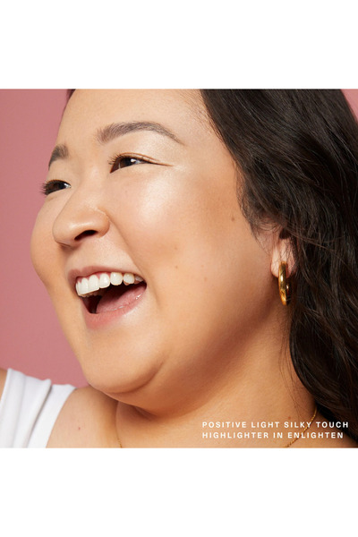 Rare Beauty Positive Light Silky Touch Highlighter