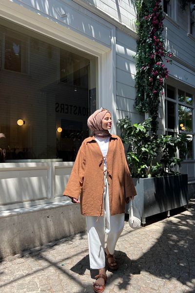 My Blog Kaffeefarbene Kimono-Bluse aus 100 % Leinen mit Spitzendetail