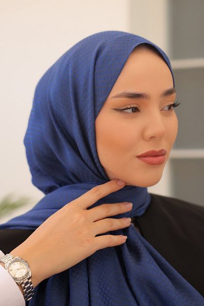 Silk Home Twinkle Shawl Model 50003-10
