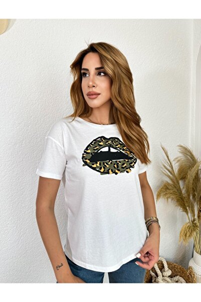 Look Forward Ecru Green Women's Thsirt - Lip Printed Basic Model