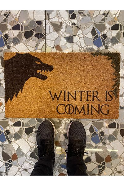 Gereksiz Şeyler Bristle Koko Mat - PVC Base, 'WINTER IS COMING' Printed Hoodie, 40x70 Cm
