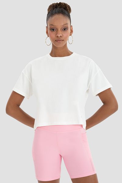Superstacy Lily Oversize Cream Crop T-Shirt