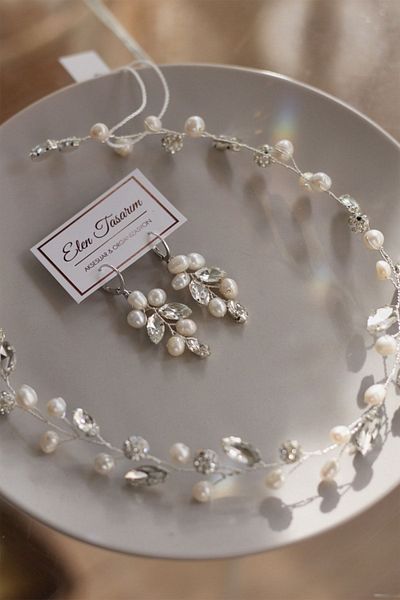 Elen Tasarım Thin Bridal Crown and Set Earrings with Natural Pearls and Stones