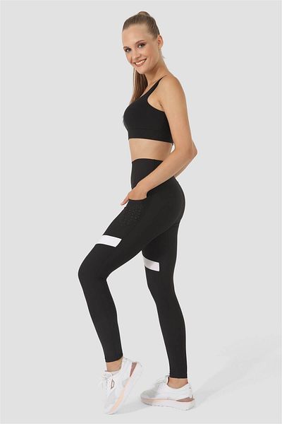 Superstacy Square Neck Black Sports Bustier