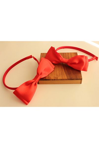 DM ONLINE Maternity Crown with Red Bow
