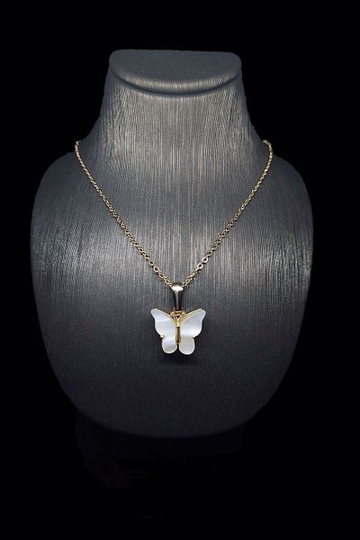 Chehra Design Women's White Butterfly Necklace