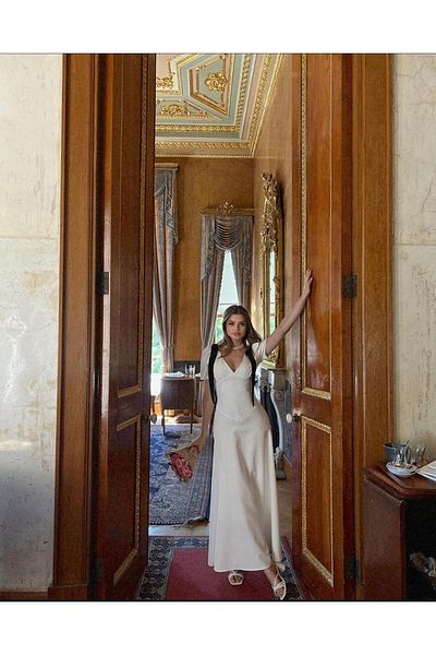 FMN Moda Φαρδιά μανίκια με λαιμόκοψη V - Λεπτομέρεια με φιόγκο και ραφές