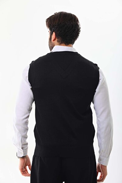 Günay Men's V-Neck Wool Sweater 1000 Black