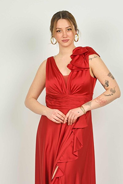 Saygın Women's Ruffle Detailed Wide Strap Long Evening Dress 1414 Red