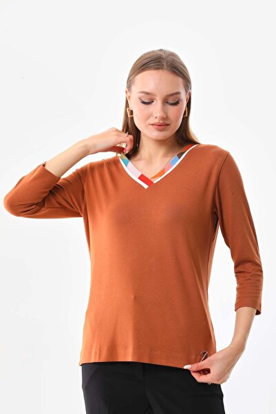 Sistas Women's V-Neck Three-Quarter Sleeve Blouse 23588 Camel