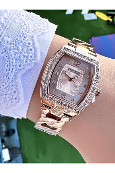 Ferrucci   ساعة يد نسائية بحبل معدني مرصعة بأحجار مستطيلة