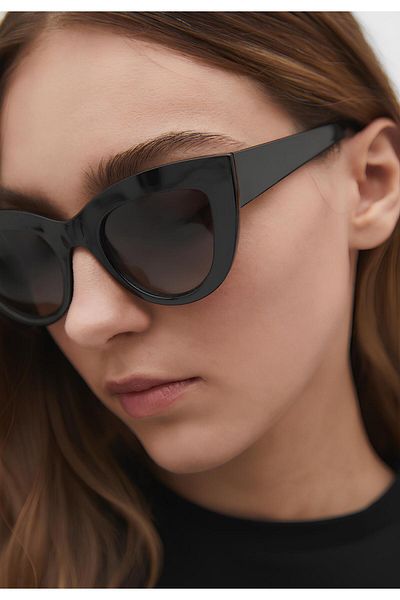 Della Pianto Women's Black Cat Eye Sunglasses