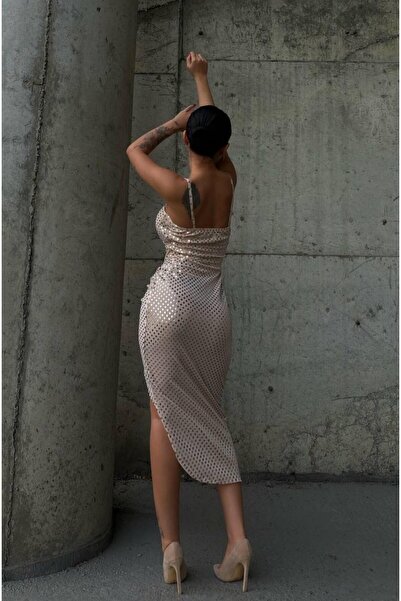 lovebox Pullu Parlak Buzi Kumaş Askılı Yırtmaçlı Gece Parti Kadın Midi Elbise ANG-003