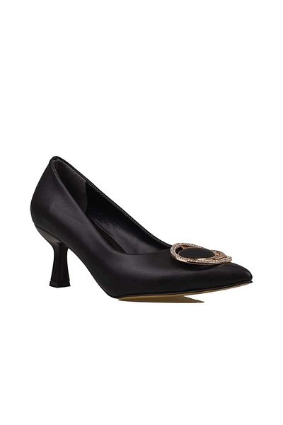Trend Adımlar Women's Classic Black Stone Embroidered Shoes