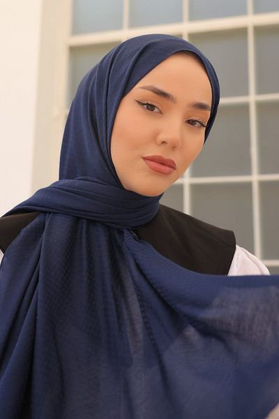 Silk Home Twinkle Shawl Model 50003-08