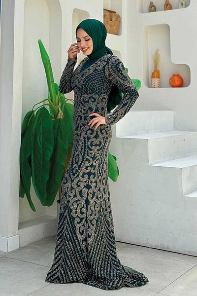 Bym Fashion فستان سهرة بنمط عرقي مطرز بأحجار الزمرد - 7278i
