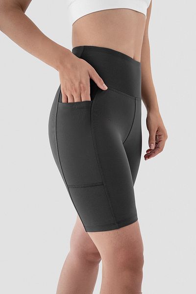 barebone Smoked Bicycle Shorts with Pockets