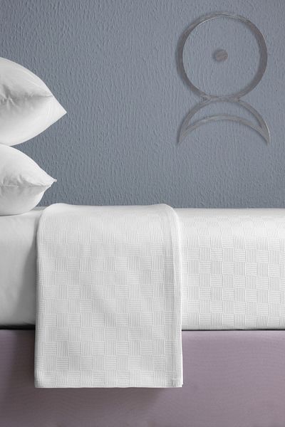 CEMETEKS FİRUZE بطانية فندقية مزدوجة من القطن 100% منقوشة باللون الأبيض - 200x230 سم - ناعمة ومريحة