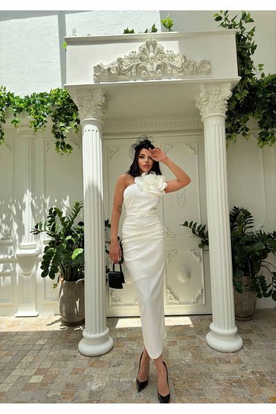 1Moda1Tarz Γυναικείο φόρεμα σχεδιαστή με λεπτομέρεια από ύφασμα κρεπ από λευκό εισαγόμενο τριαντάφυλλο