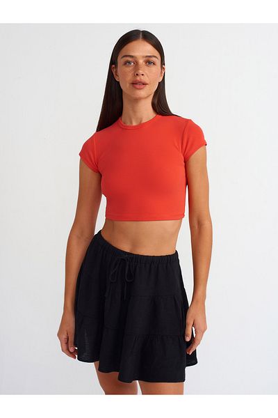 Dilvin 30936 Model Red Crop Top - Fitting on the Body