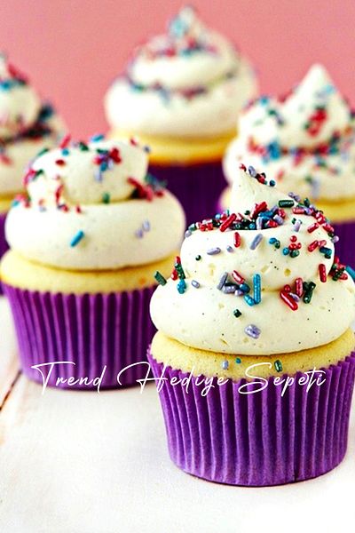 Trend Hediye Sepeti Takribi 200 Pieces Large Size Purple Muffin - Cupcake and Brownie Mold 50x40 Mm