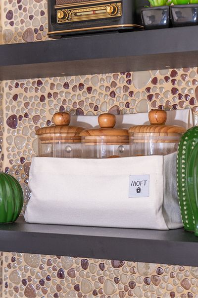 MÖFT Organizator cu 2 scopuri - Organizator care oferă baie, bucătărie și