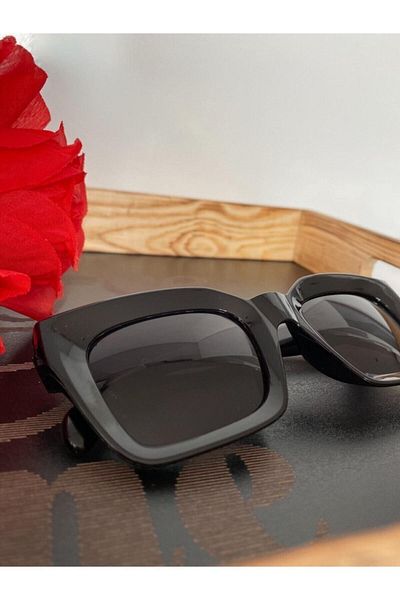 Mathilda Aksesuar Mia Black Glasses - Thick Framed Design, Black Glass
