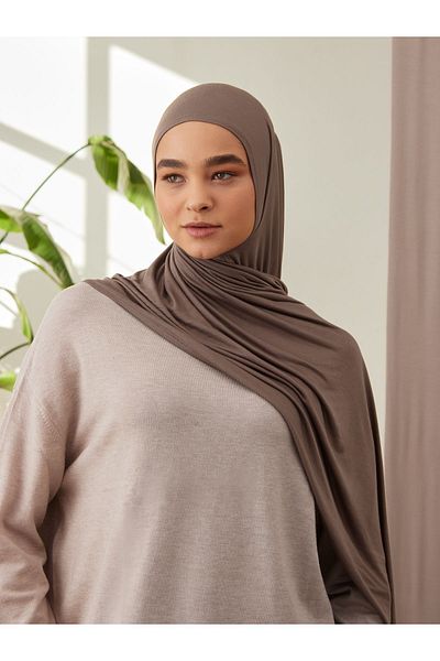 Femple Modest Πρακτικό Premium Jersey Shawl |   Χρώμα: Desert Dust |   Μέγεθος: Ενήλικας |   Ραμμένο στο πηγούνι |   Στιγμιαίο Χιτζάμπ