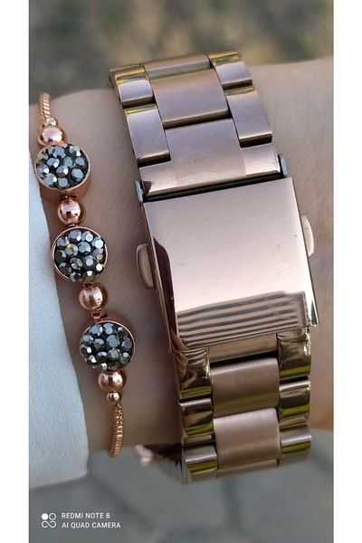FERRO Women's Wristwatch - Stylish and Functional Design