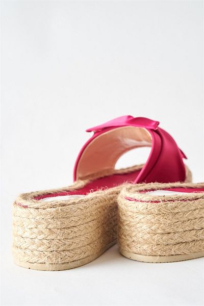 LuviShoes شبشب نسائي T02 Fusya Satin Stone