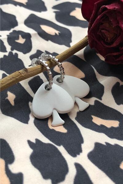 Leerybee Matte White Color Antiallergic Spade Earrings