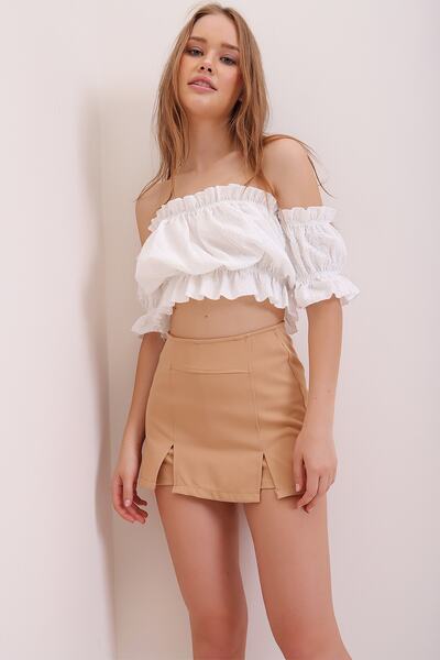 Trend Alaçatı Stili Women's Biscuit Mini Slit Detailed Shorts Skirt ALC-X5966