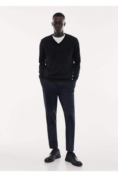 MANGO Man Pullover aus 100 % Merinowolle mit V-Ausschnitt