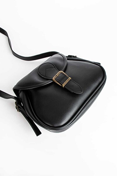 KOÇAK ÇANTA Model de poștaș pentru femei - Geantă cu detaliu din piele artifi...