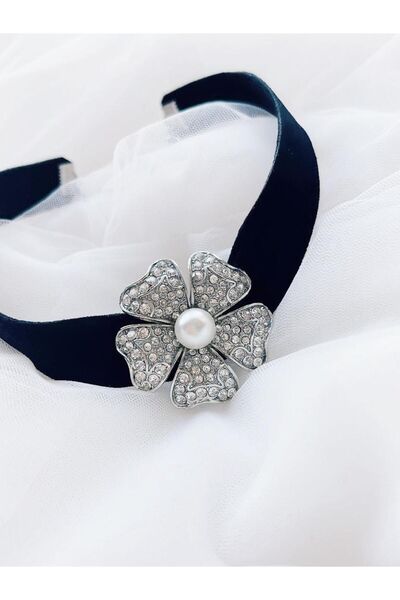 WAHSHE Taşlı Incili Yonca Choker Kolye