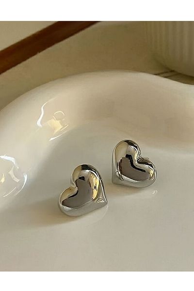 PREGIO أقراط ذهبية على شكل قلب منحني للنساء Kp1