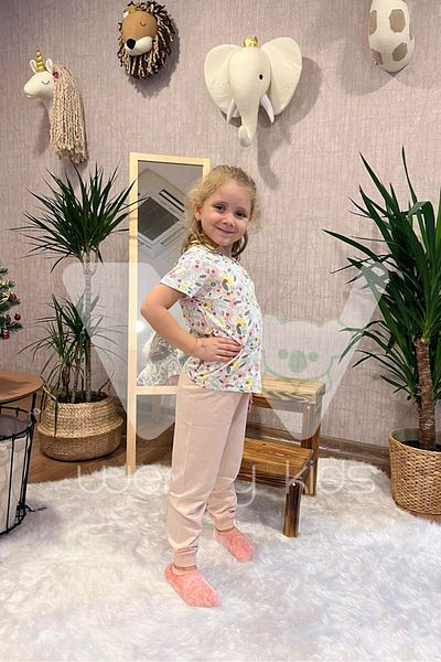 Zeyland بدلة بيجامة منقوشة بأكمام قصيرة وأزرار للفتيات من WENDYKİDS
