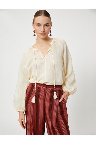 Koton Melis Ağazat X Koton – Boho-Bluse mit Perlendetails