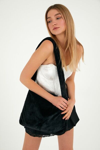 fluffy Geantă neagră Toscana - Geantă de umăr și crossbody (Dimensiune: 35 Lățime: 35 Mâner: 85)