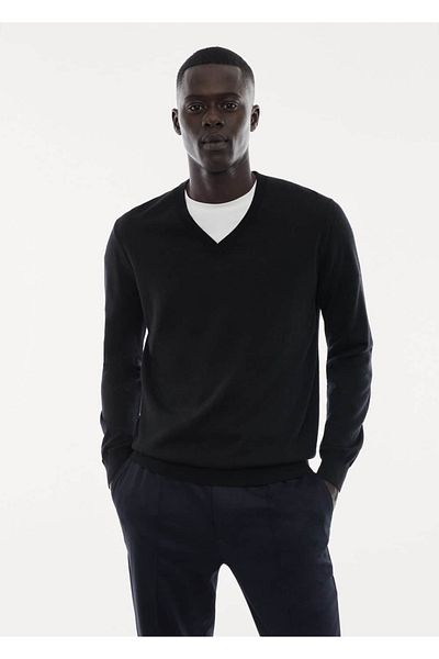 MANGO Man Pullover aus 100 % Merinowolle mit V-Ausschnitt
