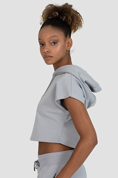 Superstacy Hanorac crop gri cu glugă și mâneci scurte Alice