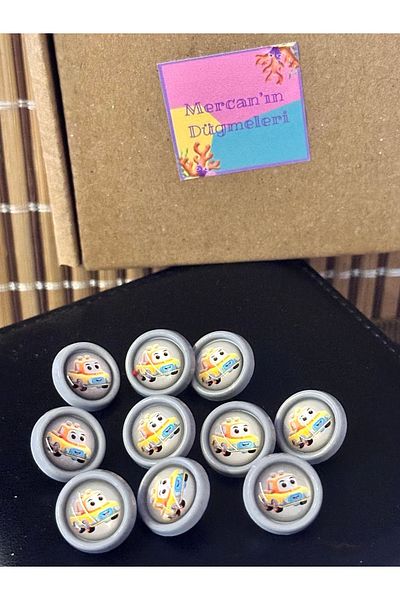 ODDA TASARIM ATÖLYESİ Gray baby button with truck pattern drop enamel