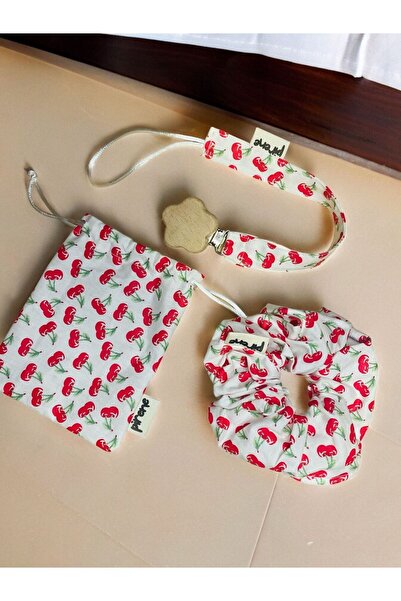 Pirene CHERRY Üçlü Anne Bebek Seti, Emzik Tutucu, Emzik Kesesi, Anne Scrunchie