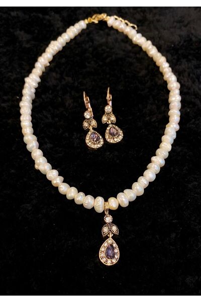 Takkı by Handan Kültür Incisi Ve Elmas Montür Kolye Ve Kombini Küpe. Takım Fiyatıdır.